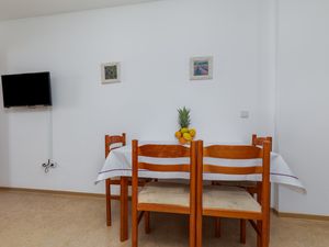 23926986-Ferienwohnung-5-Mimice-300x225-5