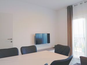 18322224-Ferienwohnung-5-Mimice-300x225-2