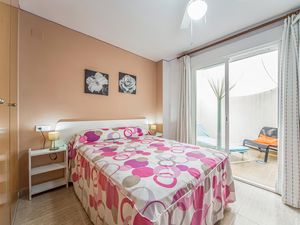 23759974-Ferienwohnung-4-Miramar-300x225-4