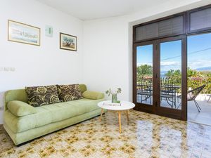 18323210-Ferienwohnung-5-Mirca-300x225-2