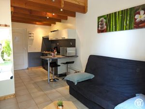 24006009-Ferienwohnung-2-Mireval-300x225-5