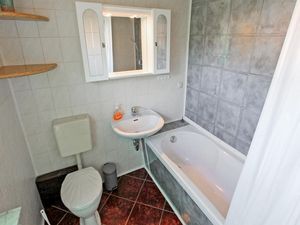 24024718-Ferienwohnung-4-Mirow-300x225-5