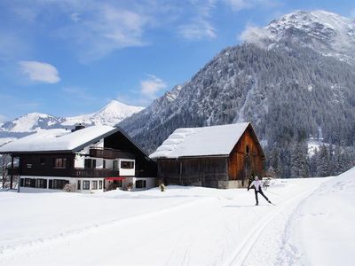 Langlaufloipe und Winterwanderweg  direkt am Haus