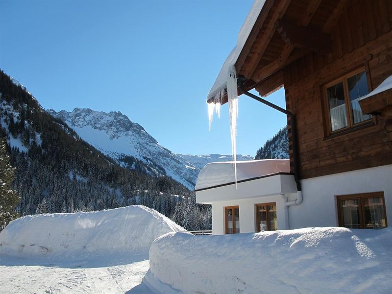 19170393-Ferienwohnung-2-Mittelberg (Kleinwalsertal)-800x600-2