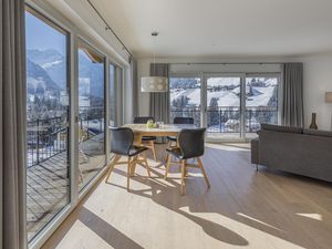 23537772-Ferienwohnung-4-Mittelberg (Kleinwalsertal)-300x225-1