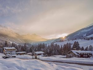 23537772-Ferienwohnung-4-Mittelberg (Kleinwalsertal)-300x225-4