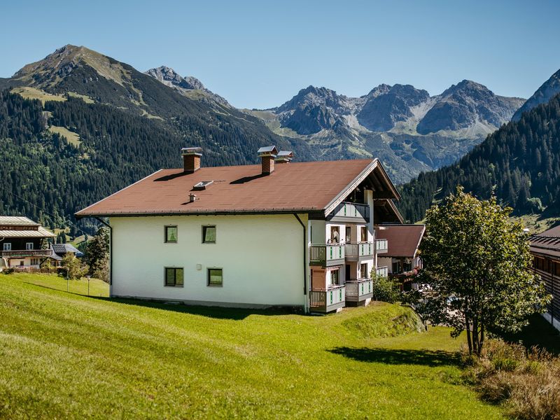 22958129-Ferienwohnung-5-Mittelberg (Kleinwalsertal)-800x600-2