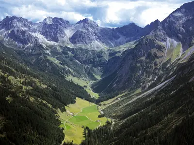 Ferienwohnung für 4 Personen (70 m²) in Mittelberg (Kleinwalsertal) 2/10