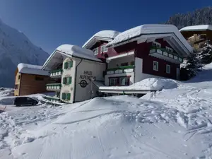Ferienwohnung für 6 Personen (75 m²) in Mittelberg (Kleinwalsertal)