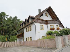 22141471-Ferienwohnung-3-Mitteleschenbach-300x225-0