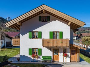 22942913-Ferienwohnung-6-Mittenwald-300x225-1