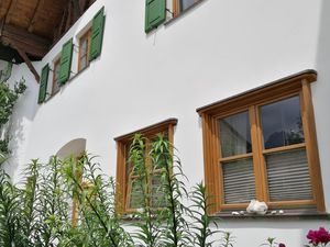 23357141-Ferienwohnung-6-Mittenwald-300x225-2