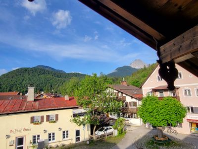 Blick vom Südbalkon Richtung Wettersteingebirge