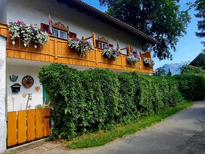 23448958-Ferienwohnung-3-Mittenwald-300x225-1