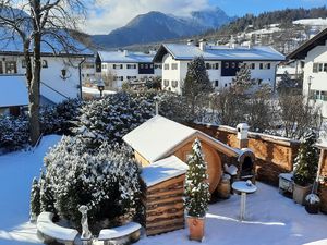 19388260-Ferienwohnung-5-Mittenwald-300x225-0