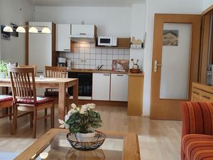 23828510-Ferienwohnung-2-Mittenwald-300x225-0