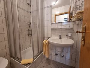 23892499-Ferienwohnung-2-Mittenwald-300x225-3