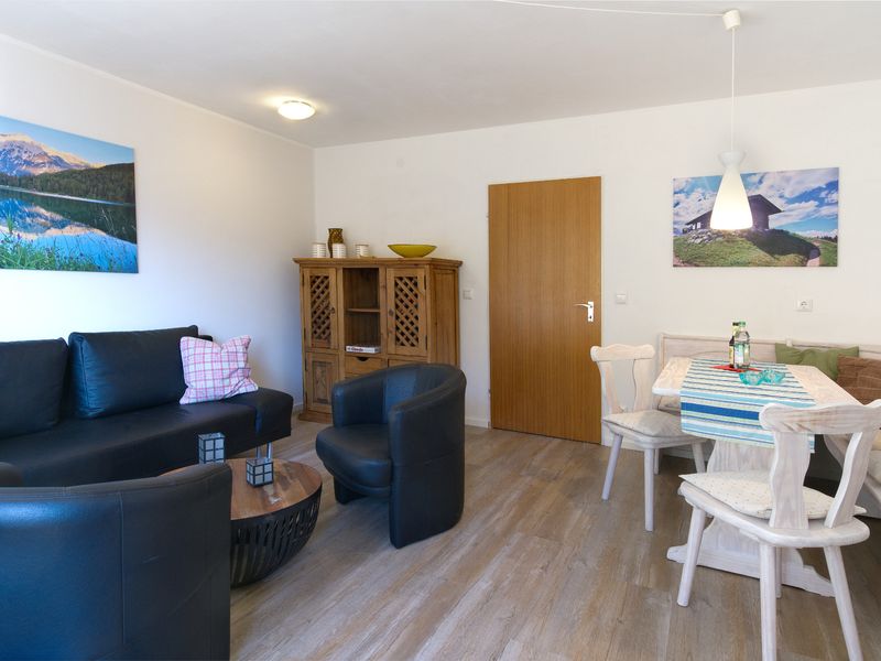 23550118-Ferienwohnung-4-Mittenwald-800x600-1