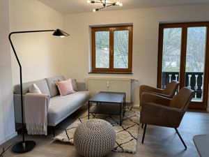 23704051-Ferienwohnung-4-Mittenwald-300x225-1