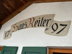 23923481-Ferienwohnung-3-Mittenwald-300x225-1