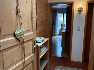 23923481-Ferienwohnung-3-Mittenwald-300x225-2