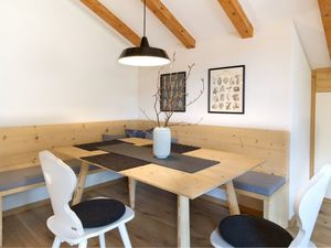 23550103-Ferienwohnung-2-Mittenwald-300x225-3