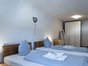 23895631-Ferienwohnung-4-Mittenwald-300x225-2