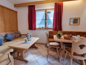 23892501-Ferienwohnung-2-Mittenwald-300x225-3