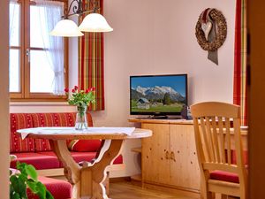 19125076-Ferienwohnung-4-Mittenwald-300x225-5