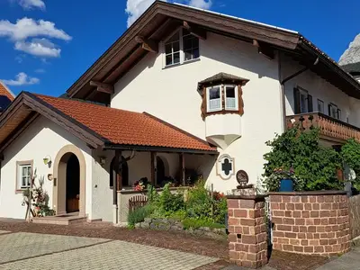 Ferienwohnung für 6 Personen (117 m²) in Mittenwald 1/10