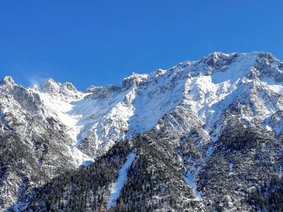 Balkonaussicht Karwendel im Winter