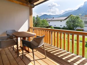 24047213-Ferienwohnung-4-Mittenwald-300x225-4