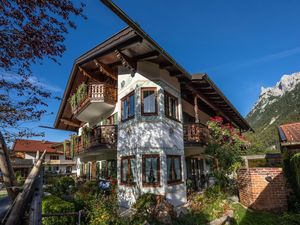 24047634-Ferienwohnung-2-Mittenwald-300x225-4