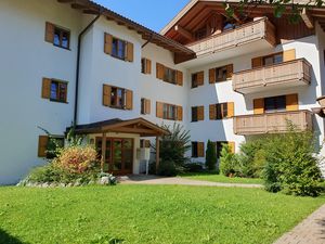 22885829-Ferienwohnung-5-Mittenwald-300x225-4