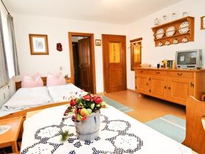 22422105-Ferienwohnung-2-Mittenwald-300x225-2