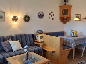 23831867-Ferienwohnung-3-Mittenwald-300x225-1