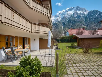 Terrasse und Garten Fewo Burgberg