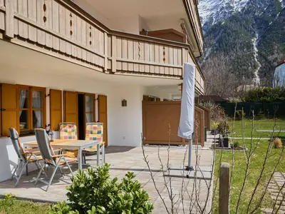 Terrasse und Garten Fewo Burgberg
