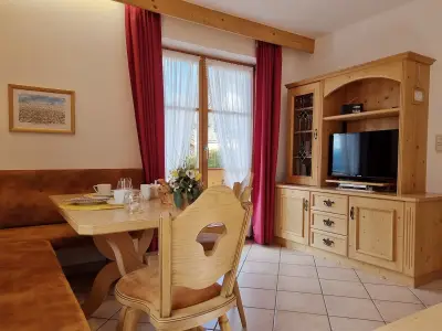 Ferienwohnung für 2 Personen (48 m²) in Mittenwald 1/10