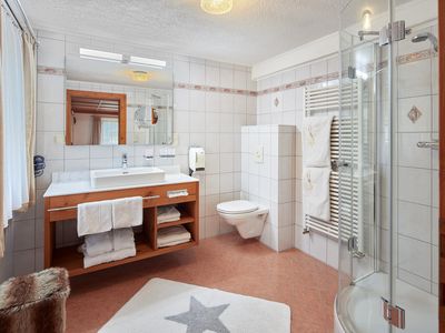 Badezimmer im Familienzimmer