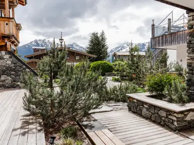 Außenseite Ferienhaus [Sommer]