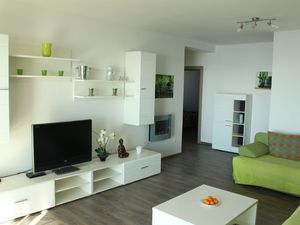 22439893-Ferienwohnung-4-Mlini-300x225-2