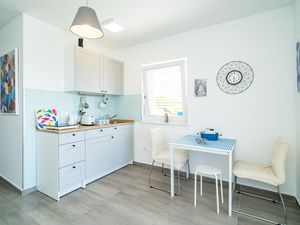 23755653-Ferienwohnung-2-Mlini-300x225-3