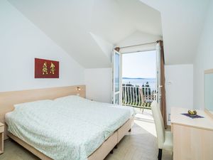 24057245-Ferienwohnung-4-Mlini-300x225-4