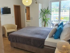 24057345-Ferienwohnung-3-Mlini-300x225-4