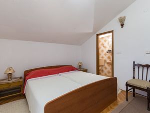 24057423-Ferienwohnung-4-Mlini-300x225-5