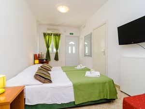 24057749-Ferienwohnung-3-Mlini-300x225-3