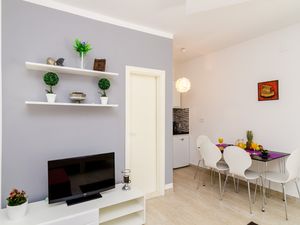 24057750-Ferienwohnung-3-Mlini-300x225-1