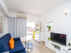 24058238-Ferienwohnung-4-Mlini-300x225-4