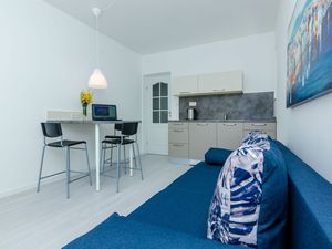 24058281-Ferienwohnung-3-Mlini-300x225-1